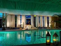 Hayfield Manor - Pools