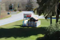 Pioneer Inn by the River Hotels in Port Hardy