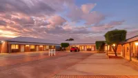 Country Gardens Motor Inn Hotels in Cowra