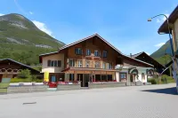 Hotel-Restaurant Alpina - Pet friendly