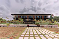 Roxy Sematan Villa & Townhouse - parking