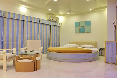 Hotel Kuber فنادق في بوربندر
