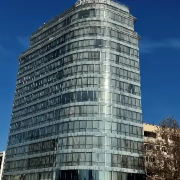 Parkside Hotel & Apartments