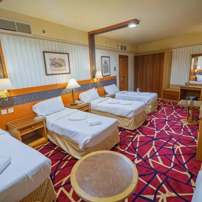 Misk Umm Al Qura Hotel Отели рядом с достопримечательностью «Мечеть E Taneem»