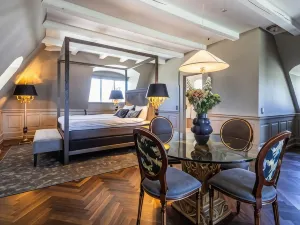 Hotel Royal