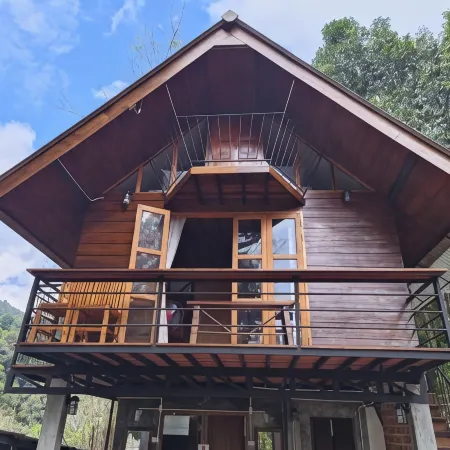 Baan Ing Dao Maekampong Chiang Mai