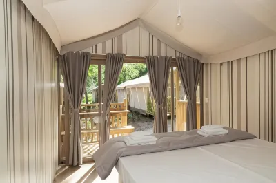 Hu Firenze Certosa Camping in Town Hotels in 