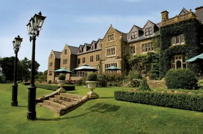 South Lodge Отели рядом с достопримечательностью «Leonardslee Gardens»