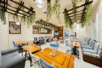 Grand Jatra Hotel Pekanbaru - breakfast