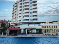 أكول هوتل Hotels near تمثال طروادة