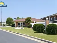 Days Inn by Wyndham Augusta Wheeler Road Hotels in Augusta
