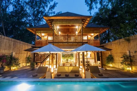 The Gili Beach Resort Отели рядом с достопримечательностью «Gili Trawangan Turtle Hatchery»