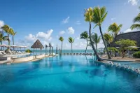 Ambre Mauritius - Pool