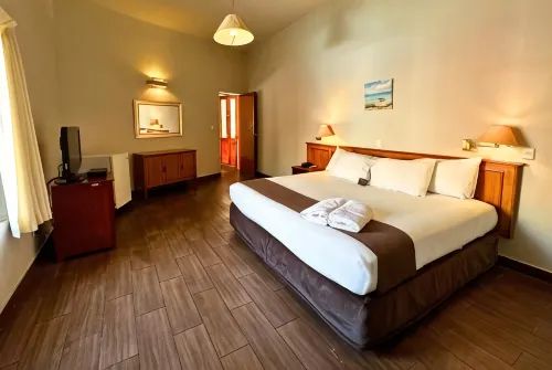 DM Hoteles Mossone - Ica