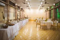 Hotel Jai Niwas - บริการรถรับส่ง