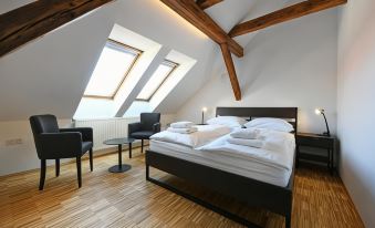 Atik Rooms