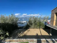 Le Lodge de la Presqu île de Giens Sea and Mountain Pleasure Hotels in Giens