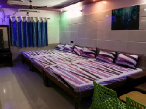 Sri Priya Lodge Hotels in Dharmapuri