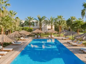 Tamra Beach Resort