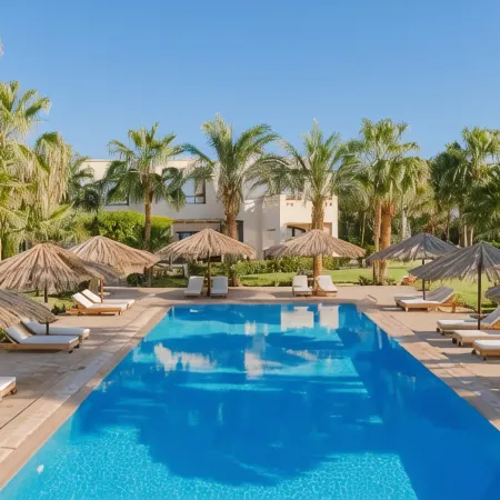 Tamra Beach Resort Отели рядом с достопримечательностью «Бей- Набк»