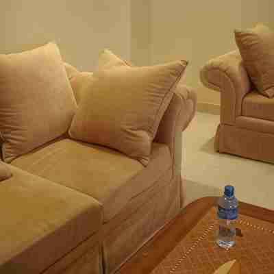 Red Tower Furnished Apartments Rooms
