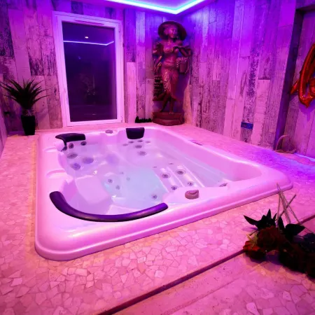 Loveroom la Garçonn'Hyères