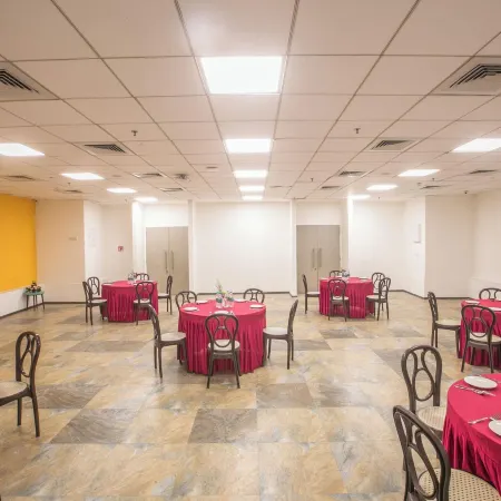 Hotel Mumbai House Airoli, Navi Mumbai