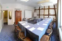 Logis Hôtel de La Cloche - バー