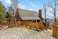 Therapeutic Mountain Views and Cozy Fireplace - Breathtaking Retreat