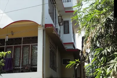 Vamoose Madhumita Homestay Các khách sạn ở 