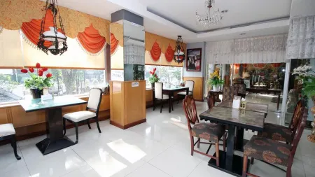 Hotel Benua Отели в г. Lengkong