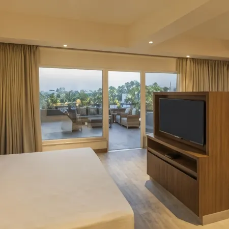 Lemon Tree Premier City Center Pune