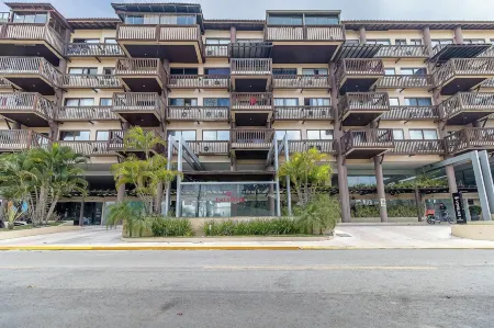 Apto Beira Mar com Vista e Pé na Areia Отели в г. Barra de Sao Miguel