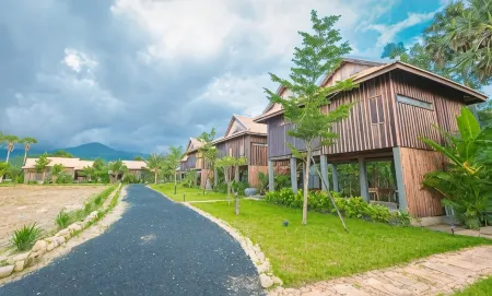 Kampot River Residence