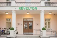Revelton Suites Tallin Hotel a 