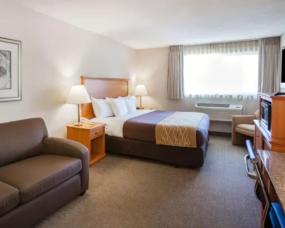 Quality Inn Kirkland Hotel berhampiran Float Rubicon