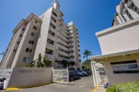 Oceanfront Beachfront condo The Palms Jacó Beach Vacation Rental 102 Costa Rica Hotel a 