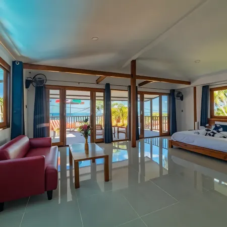Le Grand Bleu Hotel