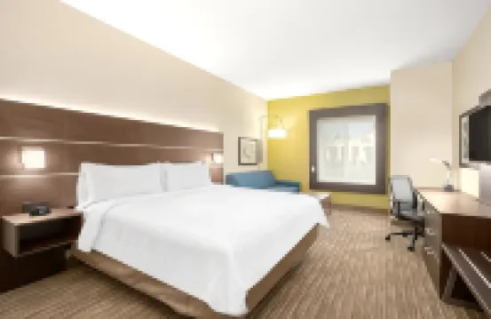 Holiday Inn Express & Suites MARYSVILLE by IHG