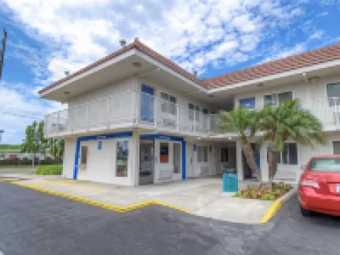 Motel 6 Costa Mesa, CA Hotels in Costa Mesa
