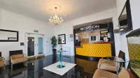 The Strand Hotel Отели в г. Истбурн