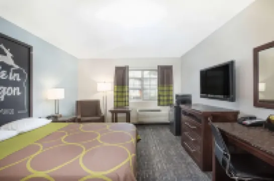 Spark by Hilton Springfield Eugene