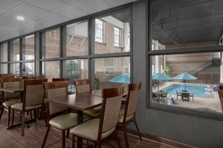 The Suites Hotel at Waterfront Plaza