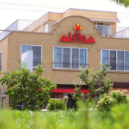 Hotel Lalba Suwako Отели рядом с достопримечательностью «Onsenji Temple»