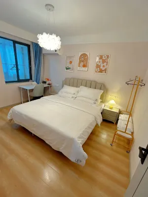 Jianhe Yuelai Chinese Inn Nanxun Ancient Town West Gate Homestay (Nanxi Street No. 1 Branch)