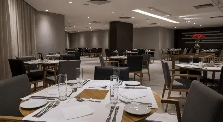 Américas Barra Hotel Отели рядом с достопримечательностью «Metropolitan»