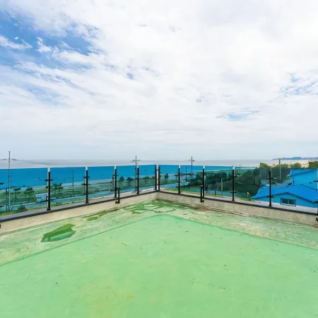 Yangyang Yoloha Dongho Beach Branch
