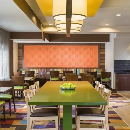 Fairfield Inn & Suites Mansfield Ontario