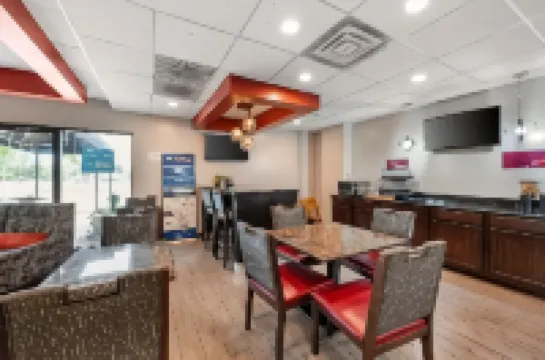 Best Western Plus Gen X Inn