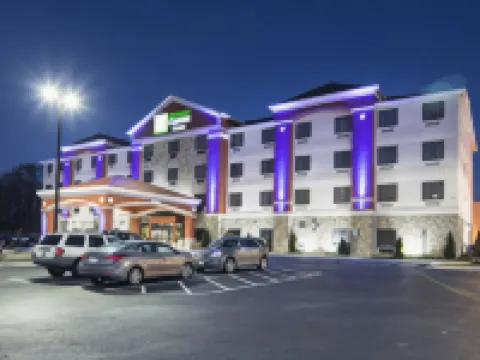Holiday Inn Express & Suites ELKTON - UNIVERSITY AREA by IHG Hotels in Elkton
